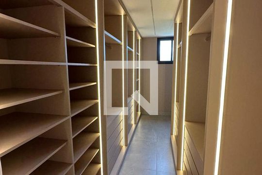Casa para alugar com 4 quartos, 360m² em Francisco Pereira, Lagoa Santa
