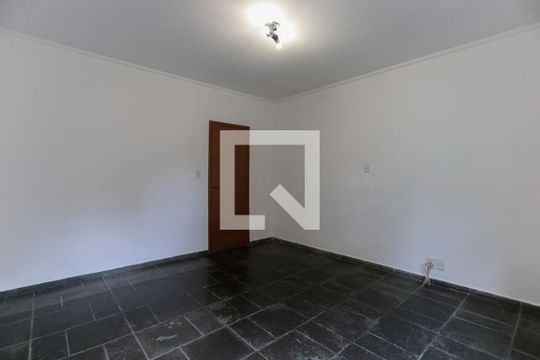 Quarto 1 de casa para alugar com 3 quartos, 166m² em Parque Peruche, São Paulo