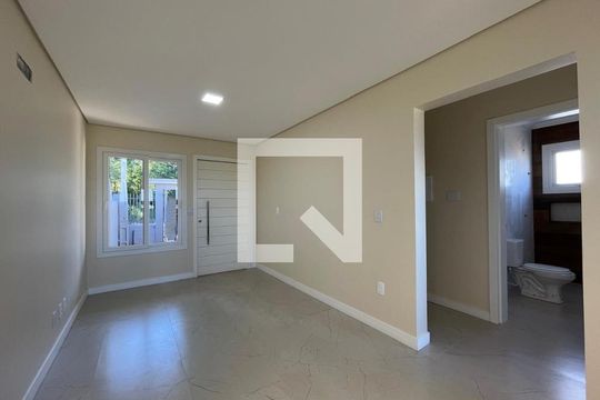 Casa para alugar com 2 quartos, 116m² em Boa Saúde, Novo Hamburgo