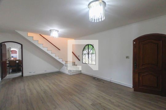 Sala de casa para alugar com 3 quartos, 159m² em Jardim Avelino, São Paulo