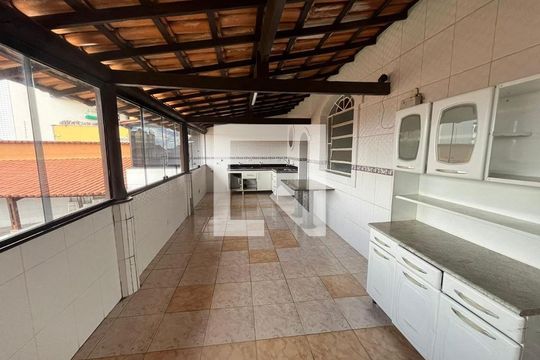 Casa para alugar com 4 quartos, 300m² em Fonte Grande, Contagem