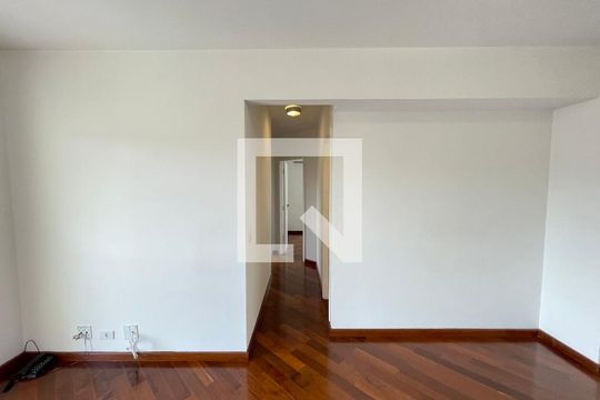 Sala de apartamento à venda com 3 quartos, 63m² em Butantã, São Paulo