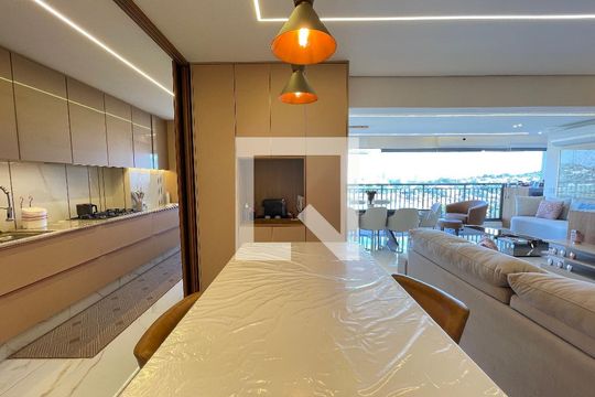 Sala de apartamento à venda com 3 quartos, 120m² em Butantã, São Paulo