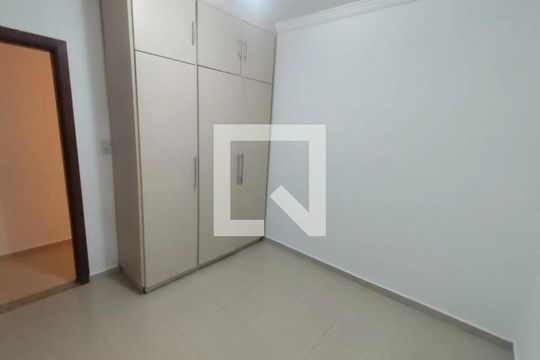Casa para alugar com 3 quartos, 260m² em Jardim Karaíba, Uberlândia