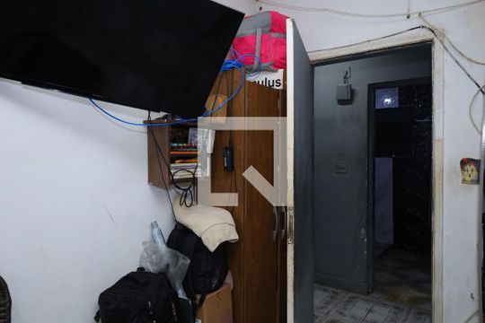 Quarto 2 de casa à venda com 3 quartos, 312m² em Parque Industrial, São Paulo