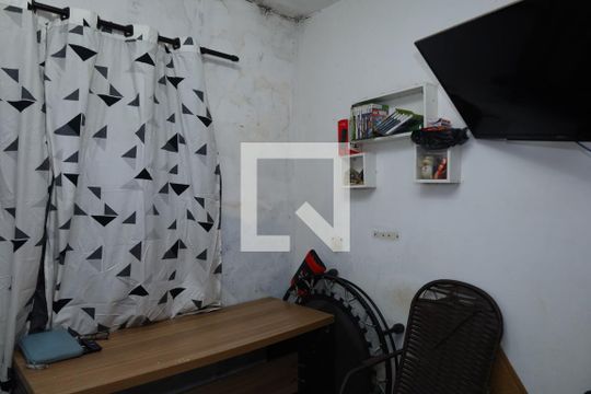 Quarto 2 de casa à venda com 3 quartos, 312m² em Parque Industrial, São Paulo