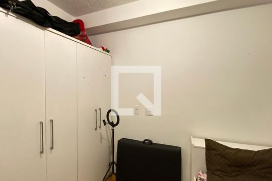 Quarto 1 de apartamento para alugar com 2 quartos, 43m² em Jardim Brasilia, São Paulo