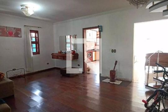 Sala de casa de condomínio para alugar com 3 quartos, 340m² em Jardim Belizário, Cotia