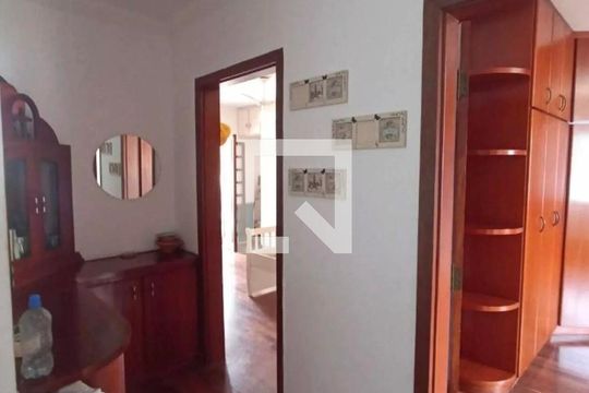Quarto de casa de condomínio para alugar com 3 quartos, 340m² em Jardim Belizário, Cotia