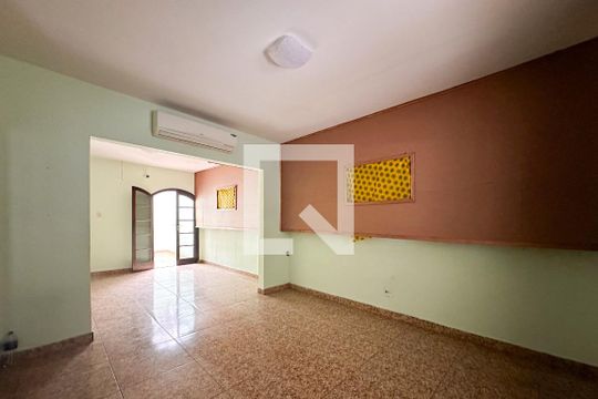 Quarto de casa para alugar com 3 quartos, 120m² em Vila Dayse, São Bernardo do Campo