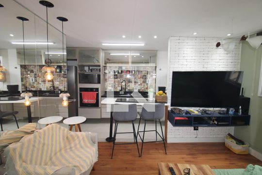 Sala / Cozinha de apartamento para alugar com 2 quartos, 40m² em Santana, São Paulo