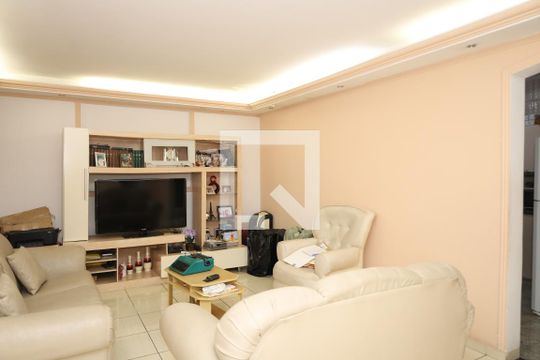 Sala de casa à venda com 2 quartos, 148m² em Vila Aurea, São Paulo