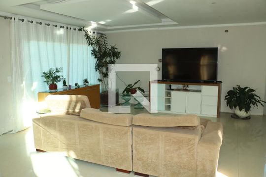 Casa de Condomínio para alugar com 4 quartos, 570m² em Chácara do Remanso Gl Um, Cotia
