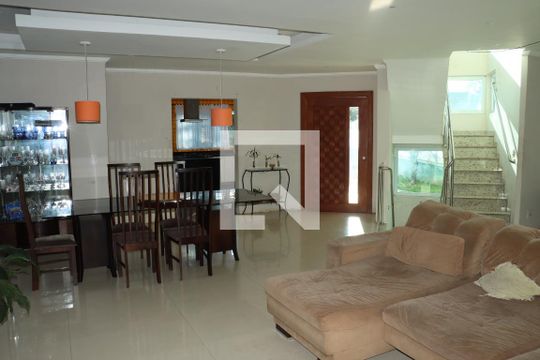Casa de Condomínio para alugar com 4 quartos, 570m² em Chácara do Remanso Gl Um, Cotia