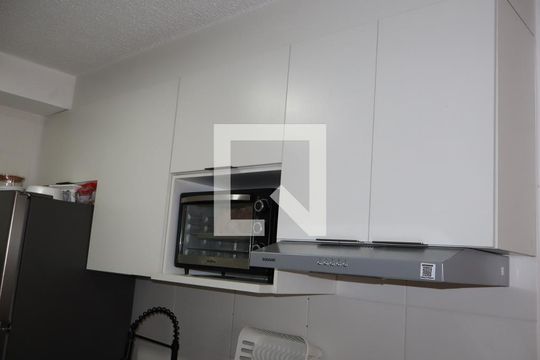 Sala, cozinha e área de serviço de apartamento à venda com 2 quartos, 35m² em Vila Ema, São Paulo