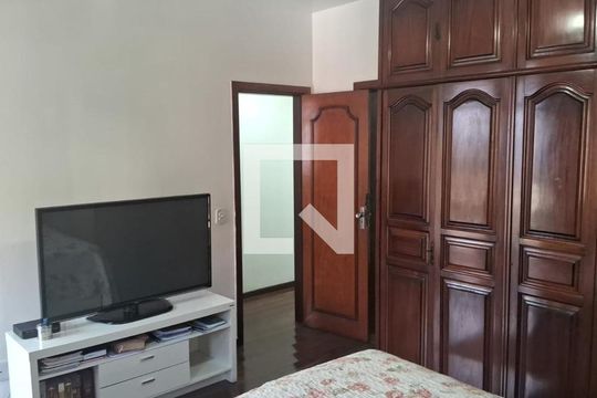 Apartamento para alugar com 1 quarto, 58m² em Centro, Petrópolis