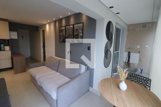 Sala de apartamento para alugar com 2 quartos, 42m² em I.a.p.i., Osasco