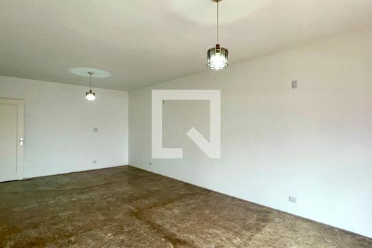 Sala de casa à venda com 3 quartos, 300m² em Vila Madalena, São Paulo
