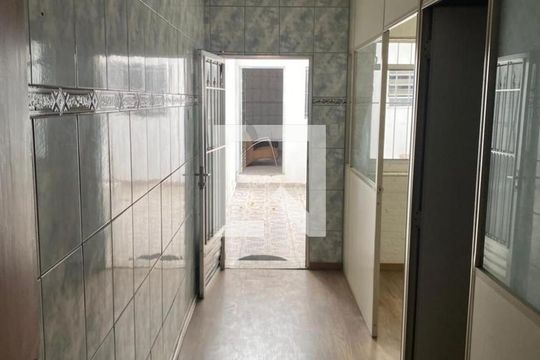 Corredor de casa para alugar com 3 quartos, 150m² em Santana, São Paulo