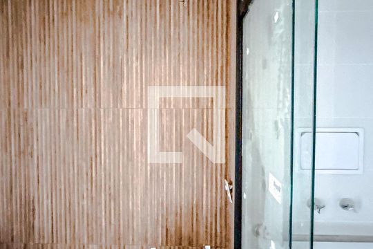 Banheiro de kitnet/studio à venda com 1 quarto, 27m² em Chácara Seis de Outubro, São Paulo