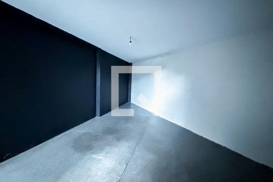 Casa à venda com 2 quartos, 110m² em Jardim das Bandeiras, São Paulo