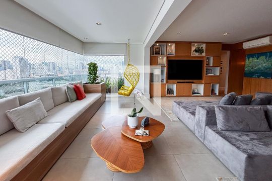 Apartamento à venda com 4 quartos, 253m² em Pinheiros, São Paulo