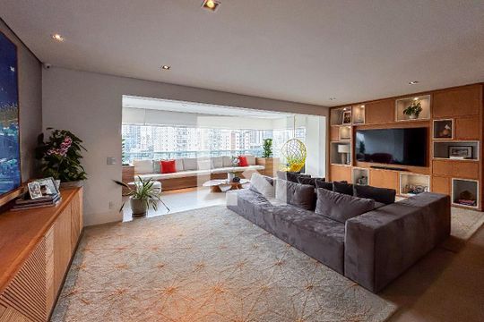 Apartamento à venda com 4 quartos, 253m² em Pinheiros, São Paulo