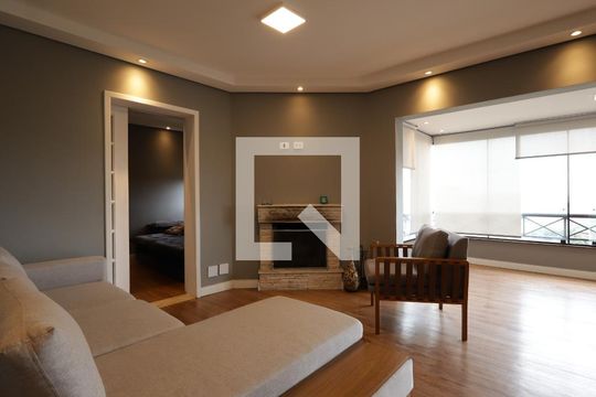 Sala de apartamento à venda com 3 quartos, 130m² em Fazenda Morumbi, São Paulo