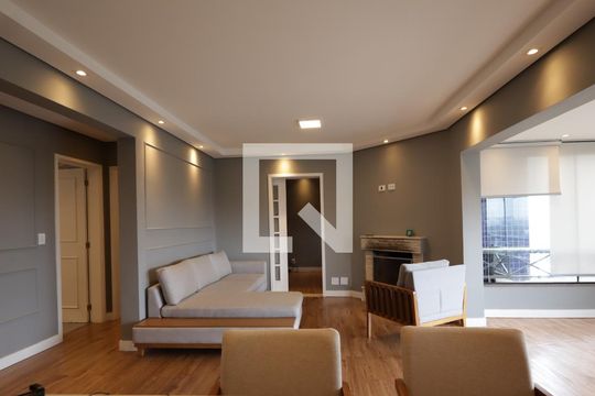 Sala de apartamento à venda com 3 quartos, 130m² em Fazenda Morumbi, São Paulo