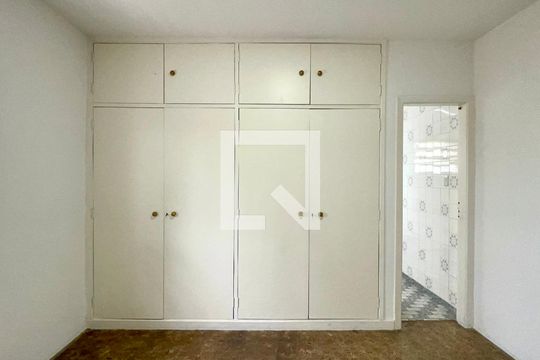 Suite de casa à venda com 3 quartos, 289m² em Vila Madalena, São Paulo
