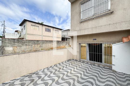 Sacada  de casa à venda com 2 quartos, 154m² em Alves Dias, São Bernardo do Campo