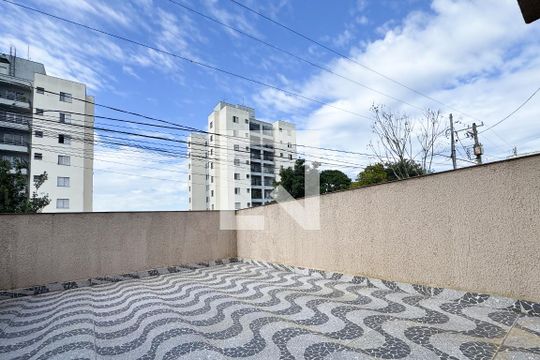 Sacada de casa à venda com 2 quartos, 154m² em Alves Dias, São Bernardo do Campo