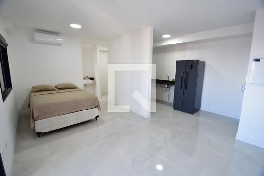 Quarto de kitnet/studio para alugar com 1 quarto, 46m² em Centro, Campinas