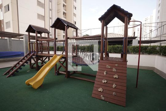 Apartamento para alugar com 3 quartos, 159m² em Residencial Eldorado, Goiânia