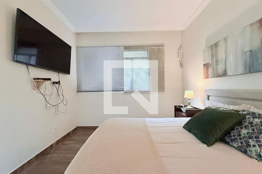 Quarto 1 de casa à venda com 3 quartos, 290m² em Alto Caiçaras, Belo Horizonte