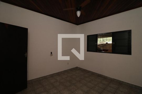 Quarto de casa para alugar com 1 quarto, 43m² em Vila Cunha Bueno, São Paulo