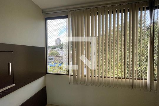 Apartamento para alugar com 2 quartos, 70m² em Vila Nova, Novo Hamburgo