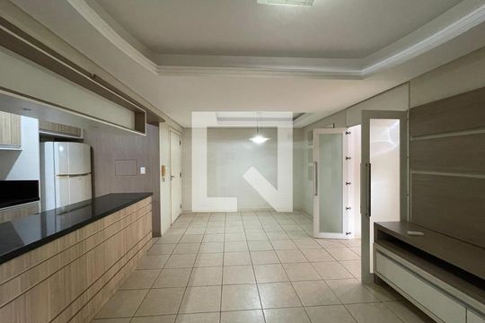 Apartamento para alugar com 2 quartos, 70m² em Vila Nova, Novo Hamburgo