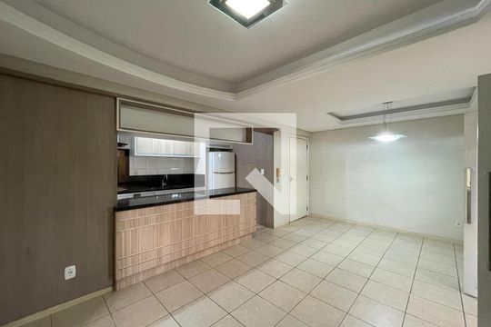 Apartamento para alugar com 2 quartos, 70m² em Vila Nova, Novo Hamburgo