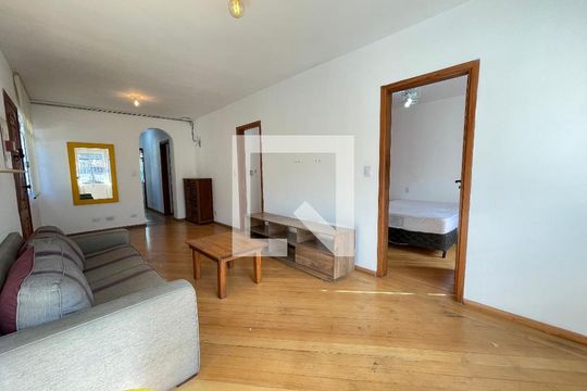 Sala de casa para alugar com 3 quartos, 112m² em Vila Indiana, São Paulo