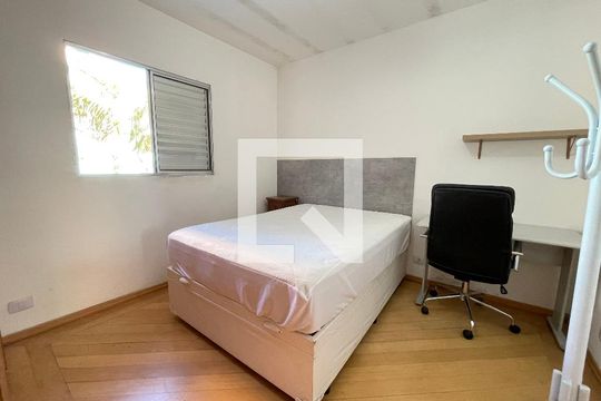 Quarto 1 de casa para alugar com 3 quartos, 112m² em Vila Indiana, São Paulo
