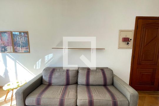Sala de casa para alugar com 3 quartos, 112m² em Vila Indiana, São Paulo