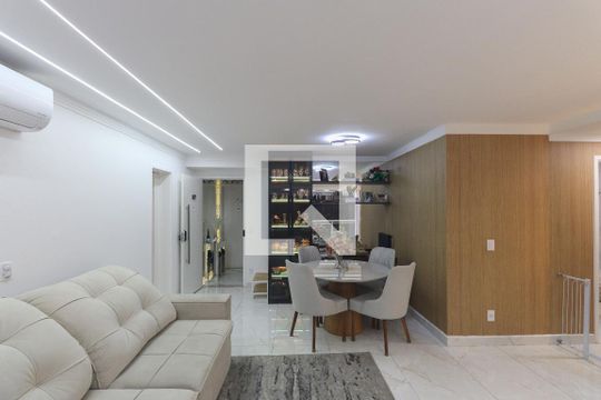Sala de apartamento para alugar com 3 quartos, 116m² em Vila Maria Alta, São Paulo