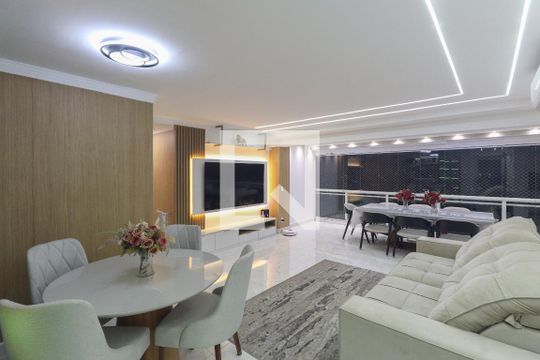 Apartamento à venda com 3 quartos, 116m² em Vila Maria Alta, São Paulo