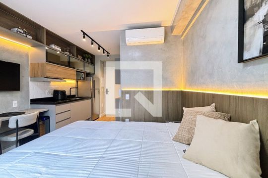 Studio de kitnet/studio à venda com 1 quarto, 24m² em Vila Olímpia, São Paulo