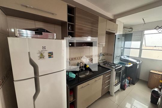 Cozinha de apartamento à venda com 2 quartos, 47m² em Vila Zefira, São Paulo