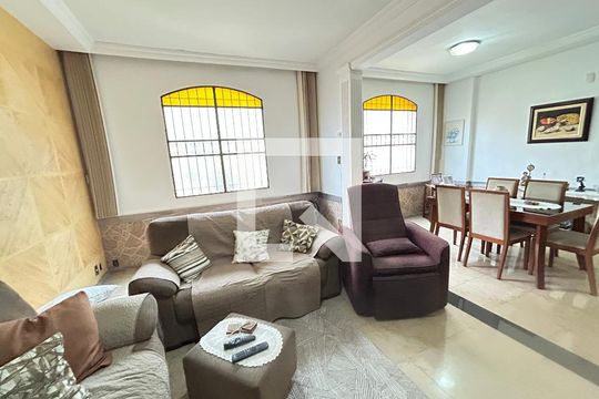 Sala 2 de casa à venda com 6 quartos, 341m² em Vila Valqueire, Rio de Janeiro