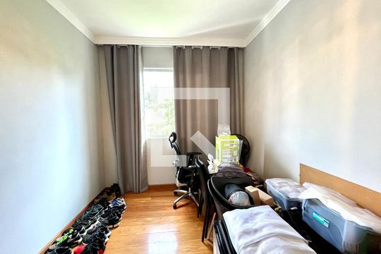 Quarto 1 de apartamento à venda com 3 quartos, 130m² em Santa Rosa, Belo Horizonte