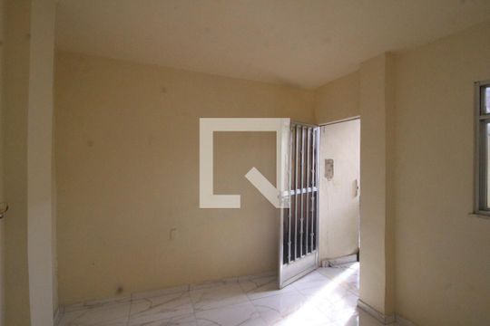 Sala de casa para alugar com 1 quarto, 90m² em Santos Dumont, Nilópolis