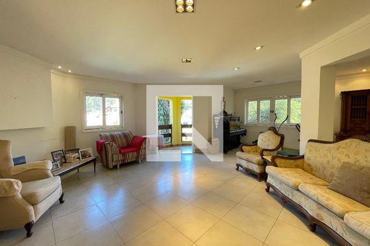 Sala de casa à venda com 5 quartos, 650m² em Parque dos Principes, São Paulo
